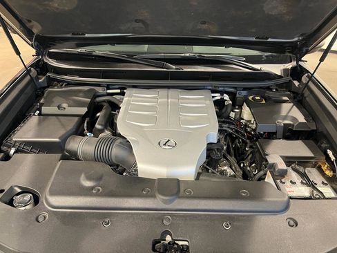 Used 2023 Lexus GX 460 Luxury w/ Sport Design Package image 48