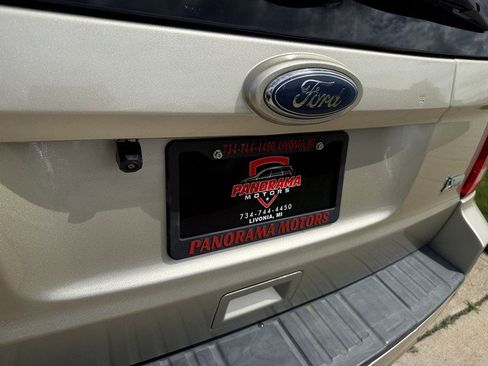 Used 2011 Ford Escape XLT w/ 202A Rapid Spec Order Code AWD/4WD image 32