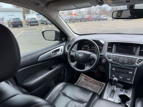 Used 2018 Nissan Pathfinder SL w/ SL Premium Package image 22