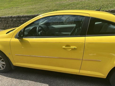 Used 2009 Chevrolet Cobalt LS w/ Protection Package FWD image 17
