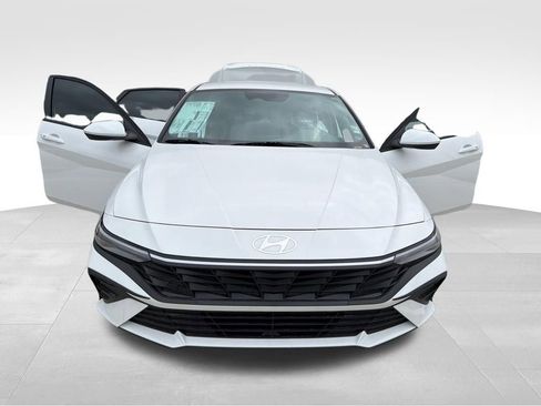 New 2026 Hyundai Elantra Hybrid FWD image 15