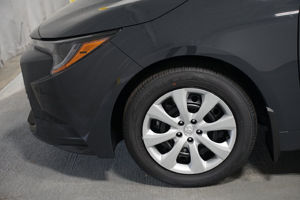 New 2027 Toyota Corolla LE FWD image 5