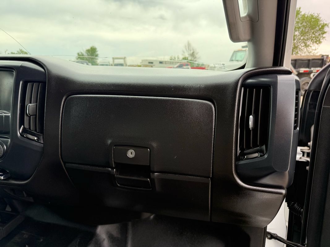 Used 2019 Chevrolet Silverado 2500 W/T w/ WT Convenience Package AWD/4WD image 16