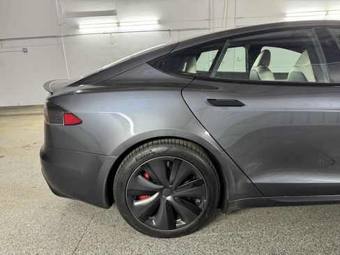 Used 2021 Tesla Model S Plaid image 6