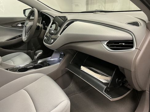 Used 2023 Chevrolet Malibu LT FWD image 32