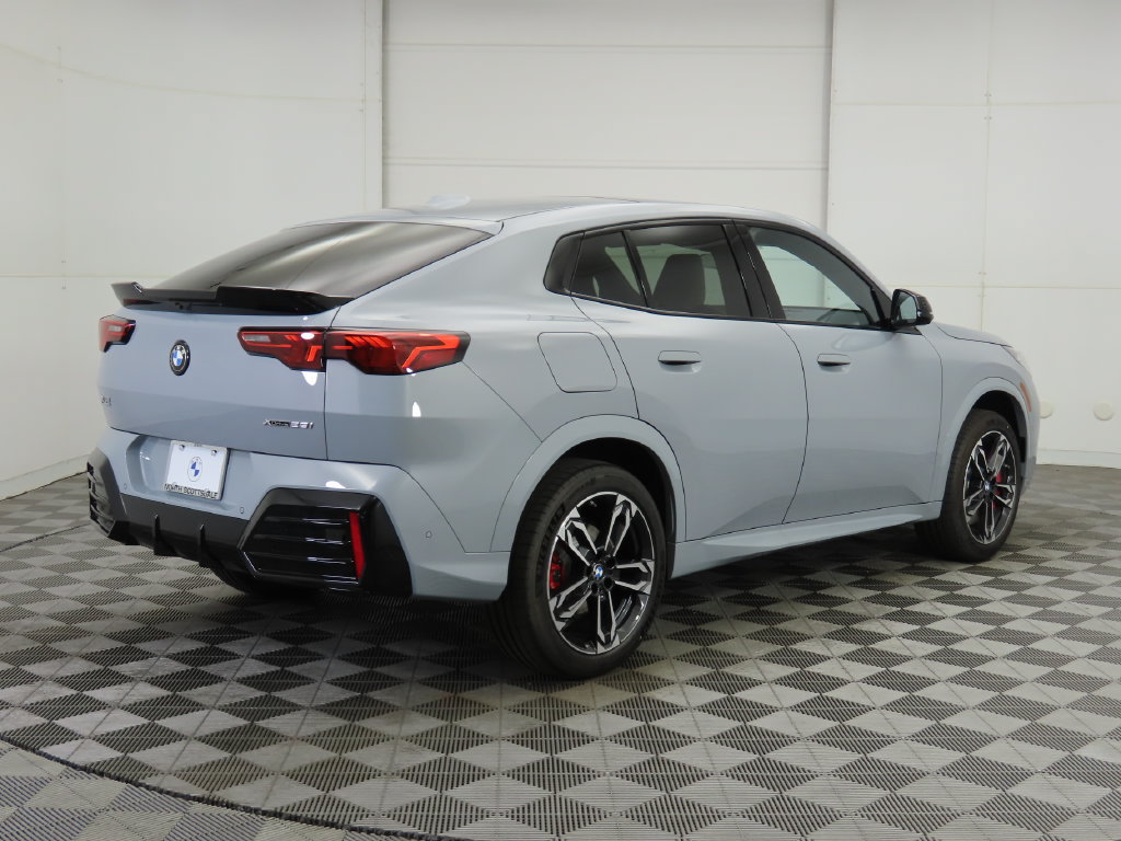 Certified 2026 BMW X2 xDrive28i w/ Technology Package AWD/4WD image 6