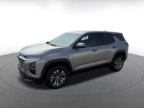 Used 2025 Chevrolet Equinox LT image 8