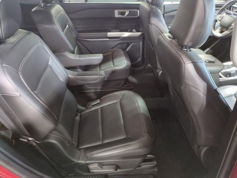 Used 2023 Ford Explorer XLT w/ Equipment Group 202A image 29