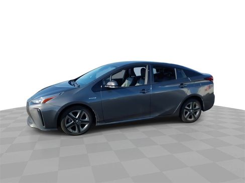 Used 2019 Toyota Prius L Eco image 4