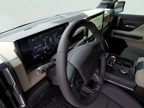 New 2026 GMC Hummer EV 2X image 8