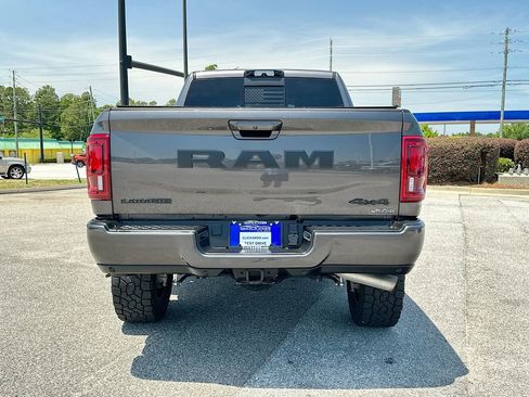 Used 2025 RAM 2500 Laramie AWD/4WD image 15