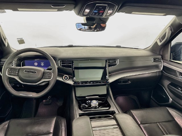 Used 2022 Jeep Wagoneer Series I AWD/4WD image 27
