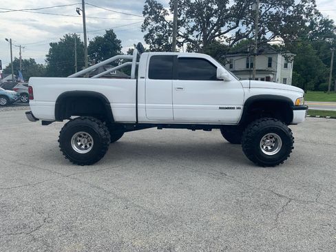 Used 1998 Dodge Ram 1500 Truck 4x4 Quad Cab image 8