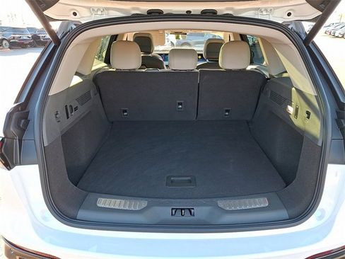 Used 2025 Lincoln Nautilus Premier w/ Equipment Group 102A image 30