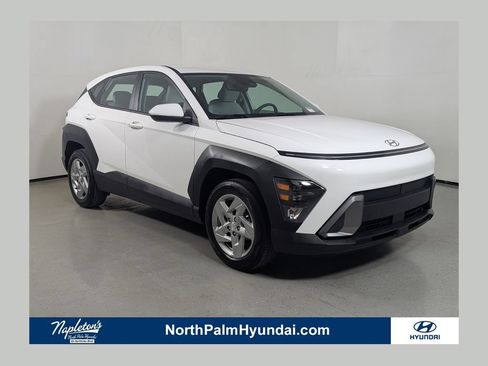 Used 2024 Hyundai Kona SE FWD image 1