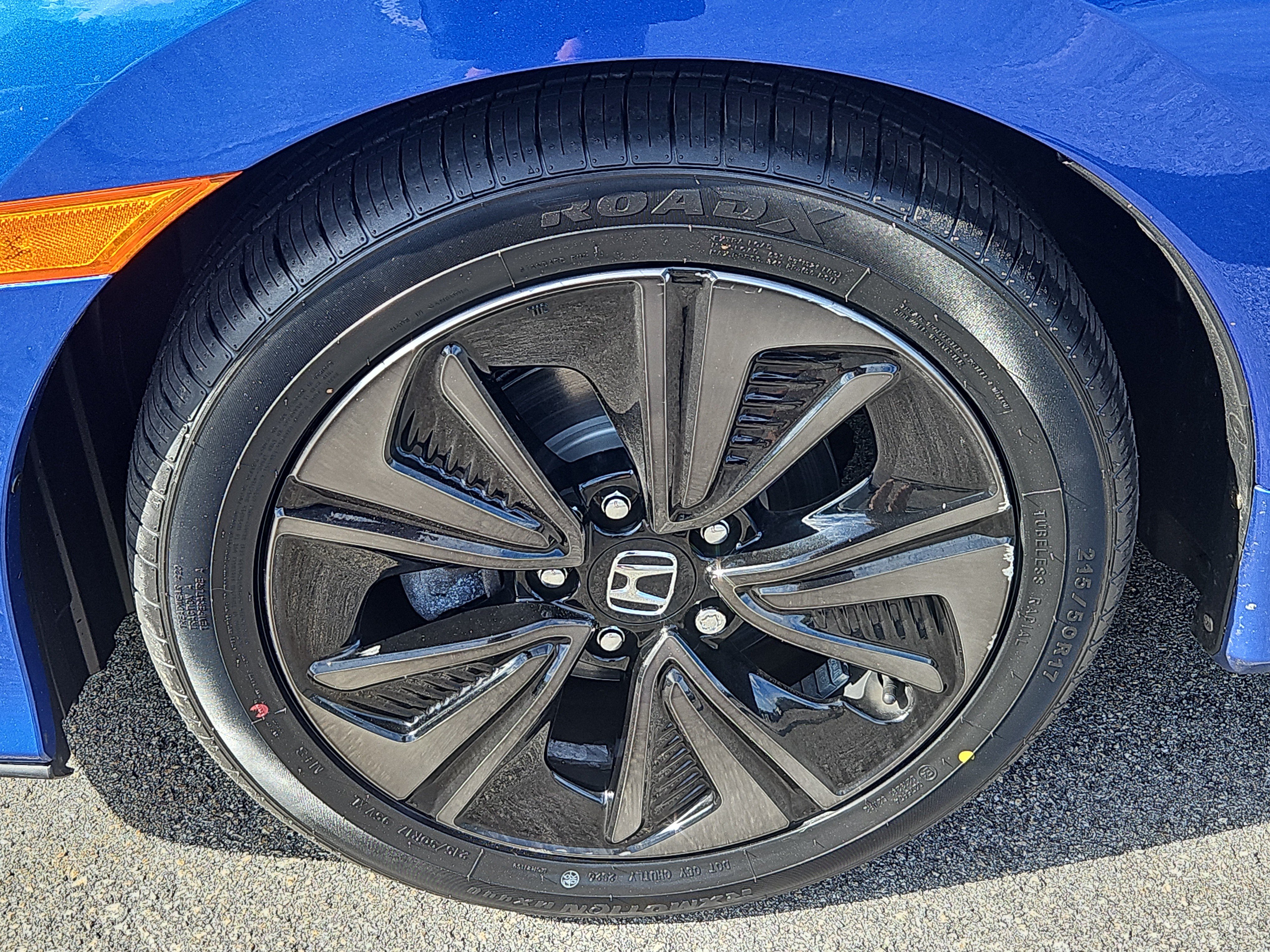 Used 2019 Honda Civic EX image 4