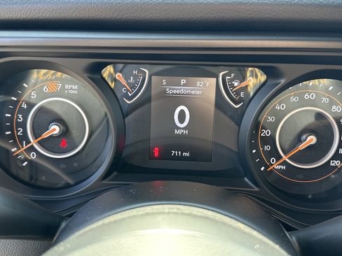 Used 2024 Jeep Wrangler Sport S image 20