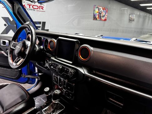 Used 2023 Jeep Gladiator Mojave w/ Cold Weather Group image 49