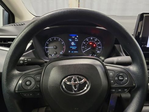Used 2025 Toyota Corolla LE image 14