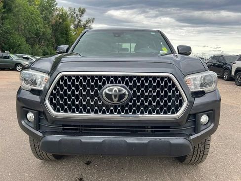 Used 2019 Toyota Tacoma TRD Off-Road AWD/4WD image 9