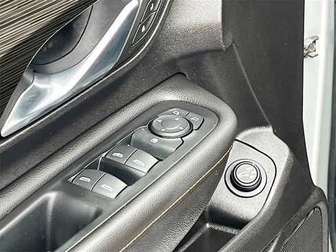 Used 2018 GMC Terrain SLT w/ Preferred Package image 18