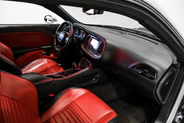 Used 2015 Dodge Challenger R/T Plus RWD image 16