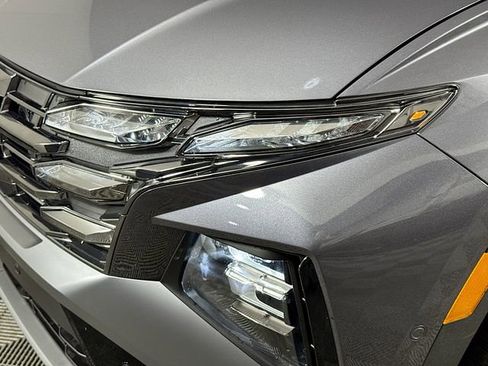 Used 2025 Hyundai Tucson Limited image 3