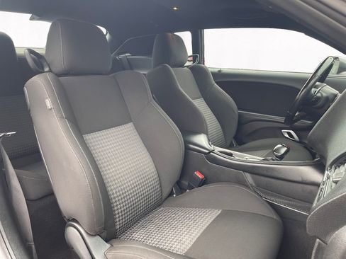 Used 2022 Dodge Challenger GT w/ Blacktop Package image 15