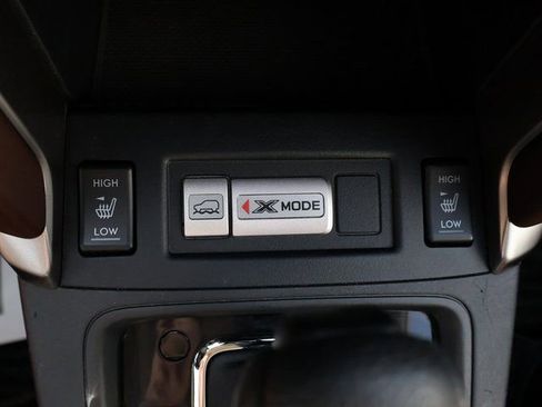 Used 2018 Subaru Forester 2.5i Touring AWD/4WD image 31
