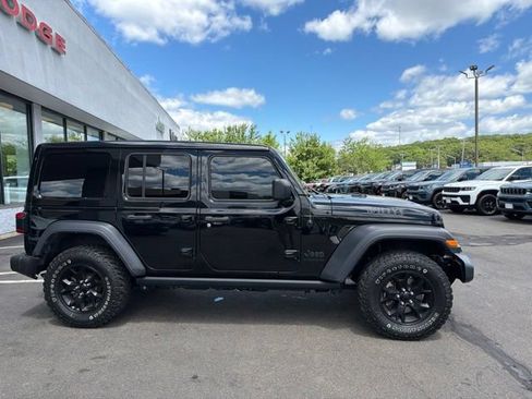 Used 2023 Jeep Wrangler Unlimited Sport AWD/4WD image 4