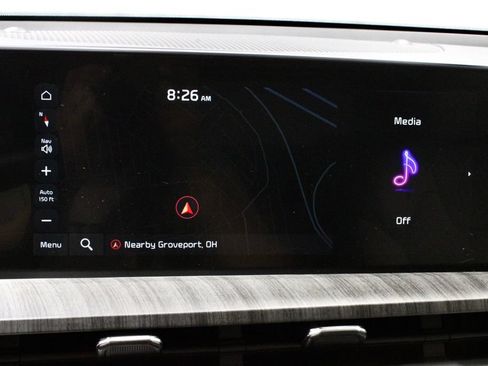 Used 2024 Kia Telluride EX w/ EX Captain's Chair Package FWD image 3