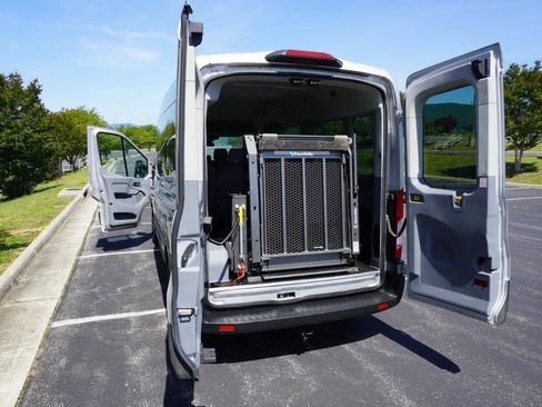Used 2019 Ford Transit 350 XLT RWD image 28