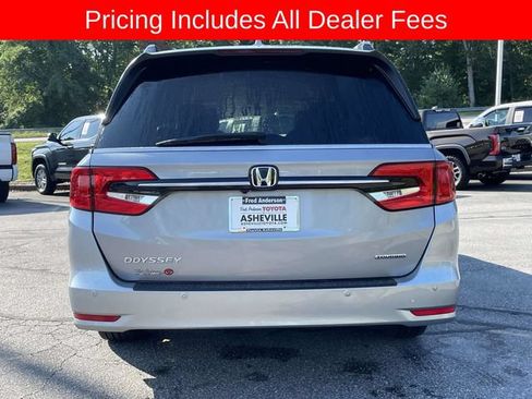 Used 2024 Honda Odyssey Touring image 4