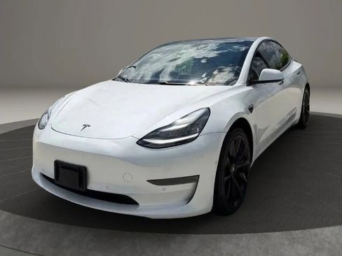 Used 2020 Tesla Model 3 Standard Range Plus RWD image 2