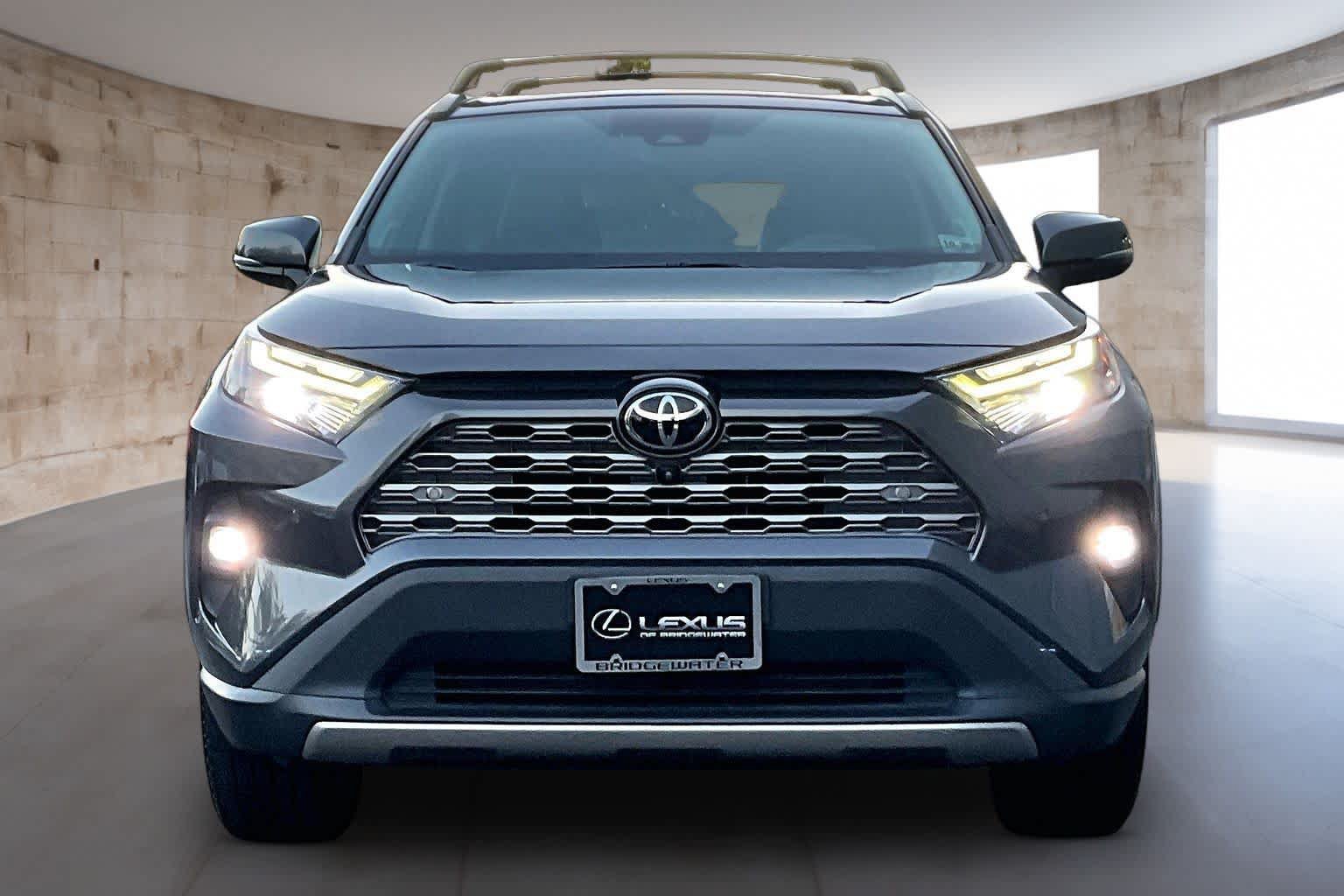 Used 2023 Toyota RAV4 Limited AWD/4WD image 2