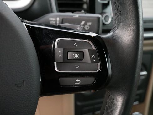 Used 2015 Volkswagen Beetle R-Line image 26