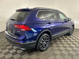 Used 2021 Volkswagen Tiguan SE w/ Panoramic Sunroof Package AWD/4WD video 2