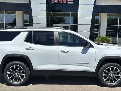 New 2026 GMC Terrain Elevation w/ Elevation Premium Package FWD image 9