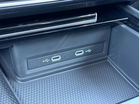 New 2025 Volkswagen Atlas Peak Edition SE image 30