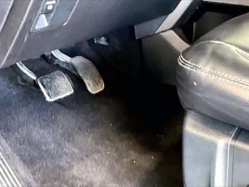 Used 2020 Ford Expedition XLT w/ Equipment Group 201A image 22