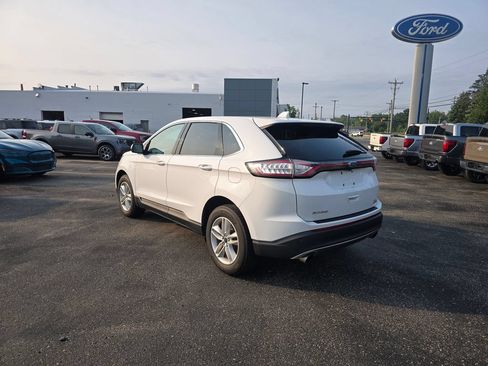 Used 2018 Ford Edge SEL w/ Equipment Group 201A AWD/4WD image 3