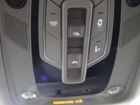 Used 2022 Audi Q5 2.0T Premium w/ Convenience Package image 49