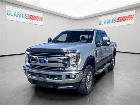 Used 2019 Ford F350 Lariat w/ Chrome Package image 7