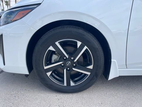 Certified 2024 Nissan Sentra SV FWD image 27