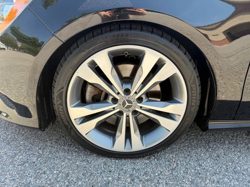 Used 2019 Mercedes-Benz CLA 250 4MATIC image 12