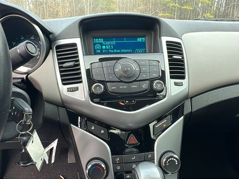 Used 2014 Chevrolet Cruze LT image 30