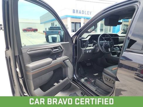 Certified 2022 GMC Sierra 1500 AT4 w/ AT4 Premium Package AWD/4WD image 28