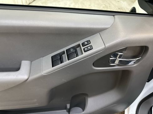 Certified 2020 Nissan Frontier SV image 25