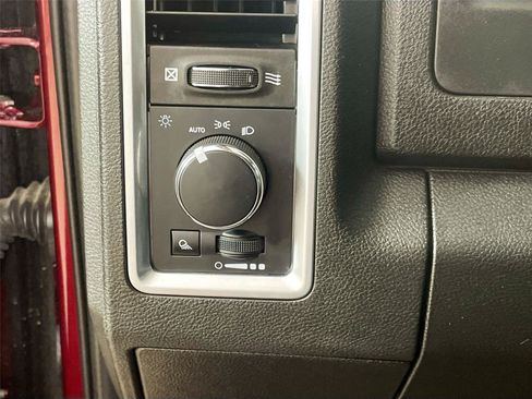 Used 2023 RAM 1500 Classic SLT w/ Protection Group AWD/4WD image 13