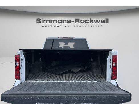 Used 2022 Chevrolet Silverado 1500 Custom image 8